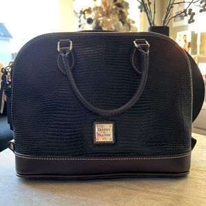 Like new brown Dooney and Bourke satchel… flawless